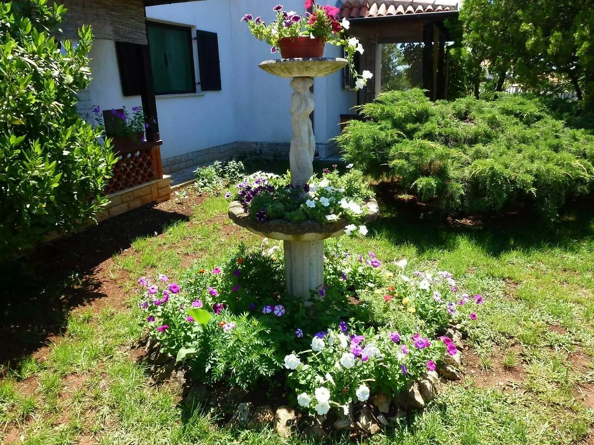 Apartmani Ostres Porec 0*,