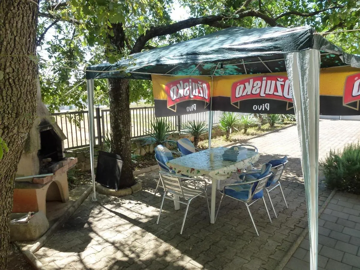Apartmani Ostres Porec Croazia