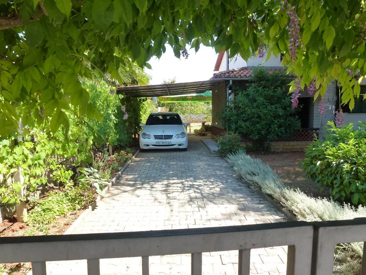 Appartamento Apartmani Ostres Porec Croazia